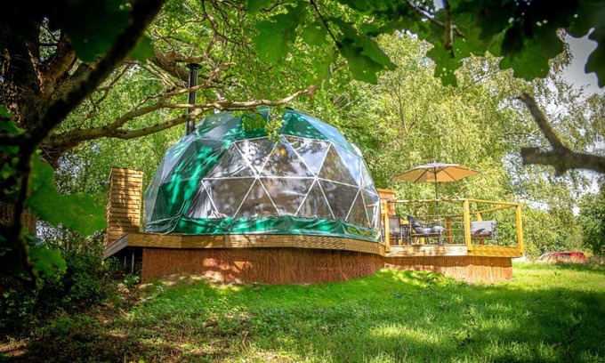 Chiddingstone Hoath Ski Chalet | Finest Retreats - Chartwell Luxury Dome