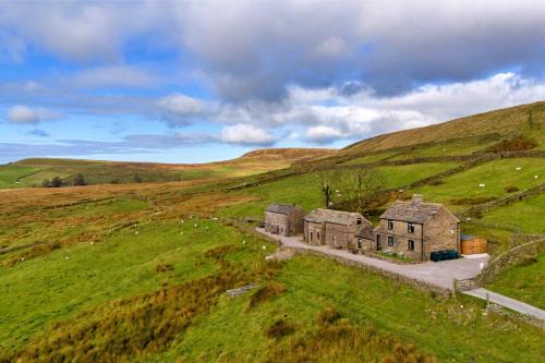 Buxton House | Finest Retreats - End Barn at Blackclough Farm