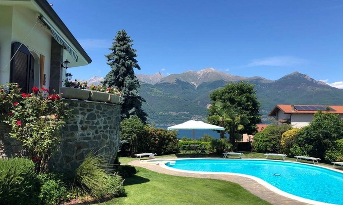 Colico Apartment | Fiori Garden Holiday Apartment with Pool