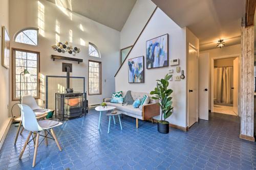 Tobyhanna House | Fire Pit, Deck and Pool Access Modern Poconos Gem