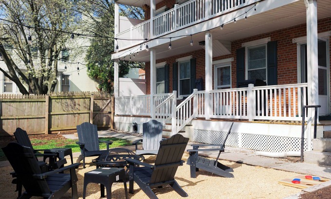 Middletown House | Fire Pit, Game Room, 15 min to Hershey with King Bed, Entire house