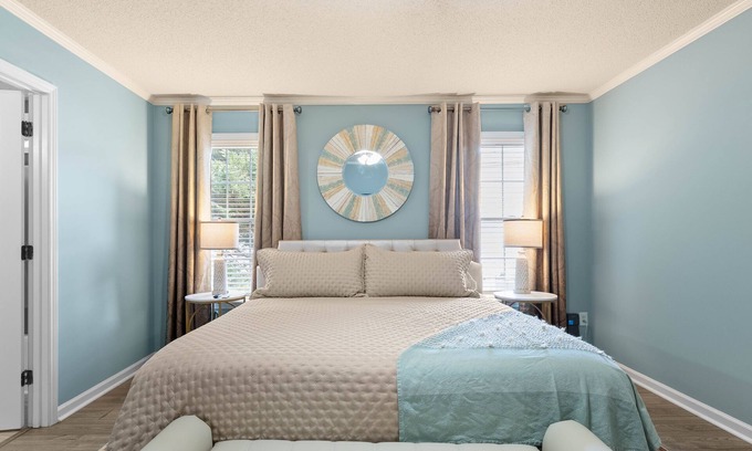 Wake Forest House | Fire-Pit | Pet Friendly | Infinity Board Game Table