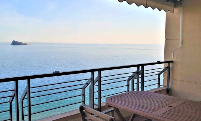 Benidorm Apartment | First line Playa Levante Jazmines 17