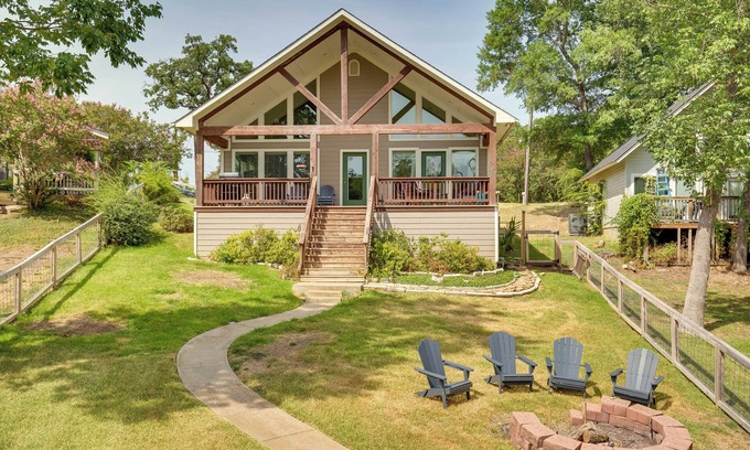 Seven Points House | Fish & Kayak: Tranquil Cedar Creek Home!