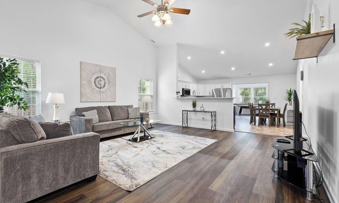 Fishers House | Fishers FHS Rental - #1