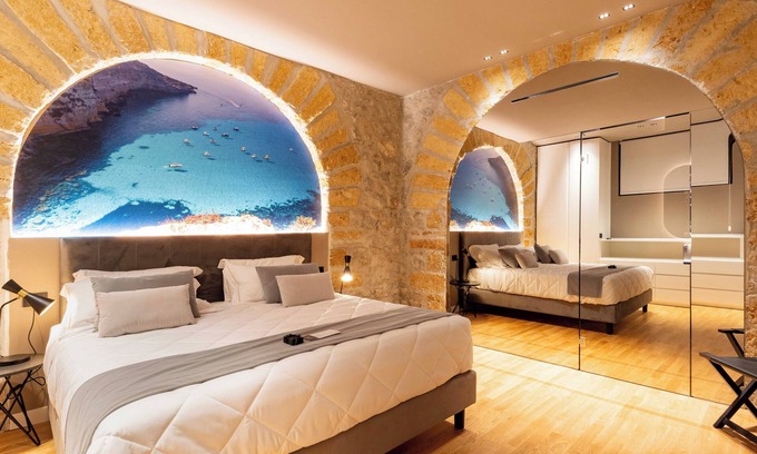 Borgo Vecchio House | Five Suite