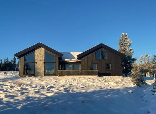 Loten Municipality Ski Chalet | Fjellro Budor - ski in ski out