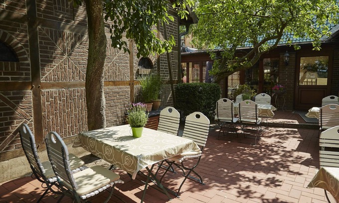 Lehmkuhlen Hotel | Flair Hotel Neeth