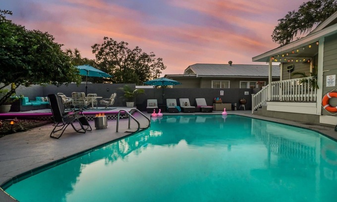 South Seminole Heights House | 🦩Flamingo Haven! Luxury Home with Private Heated Pool and Amenities Galore!