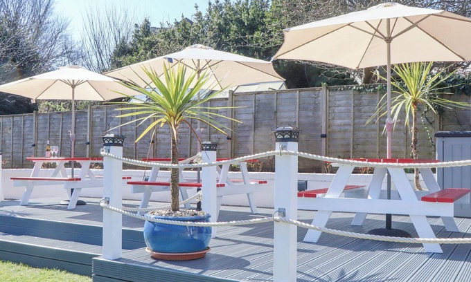 St. Michaels Cottage | Flat 2, Big Tree Holiday Flats