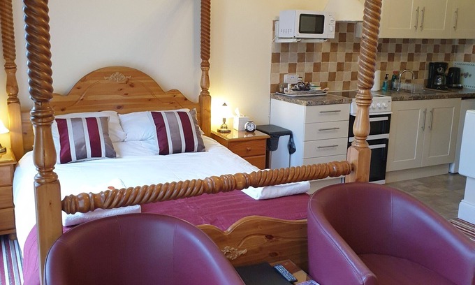 Torquay Apartment | Flat 4 - Appletorre House Holiday Flats