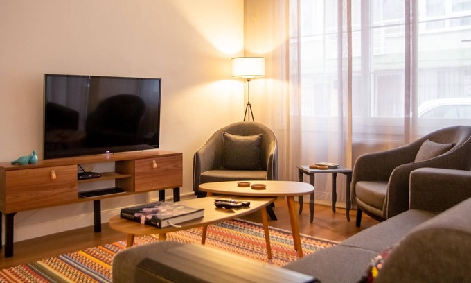Karsiyaka Apartment | Flat Close to Beach in Karsiyaka