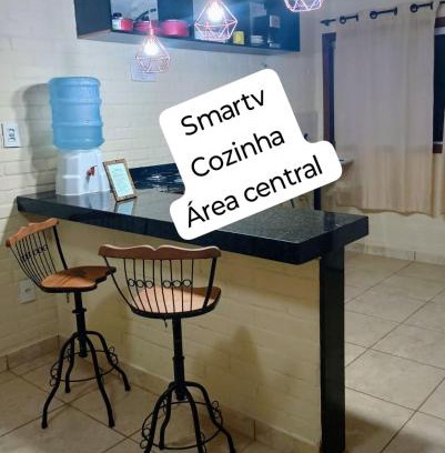 Alto Esplanada Apartment | Flat de 2 quartos com AR na área central de GV com conzinha completa-garagem-wifi-Bom p grupos ou familias ou empresas
