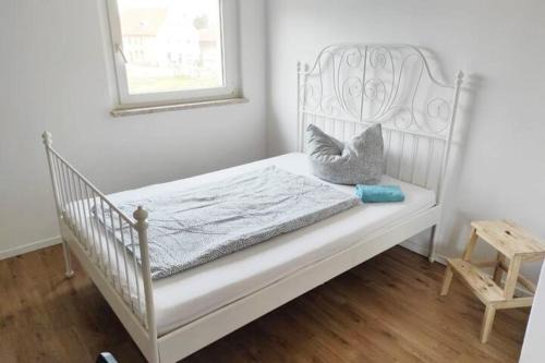 Zeitz Apartment | Flat for 6 best price for month best for workers
