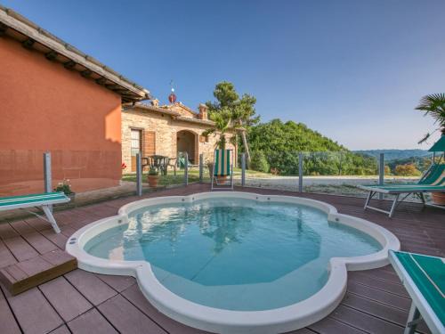SantʼAngelo in Vado House | Flat on a farm with swimming pool and many activities
