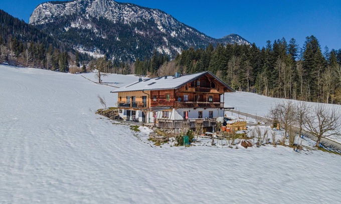 Itter Apartment | Flat with terrace in Itter opposite the ski lift