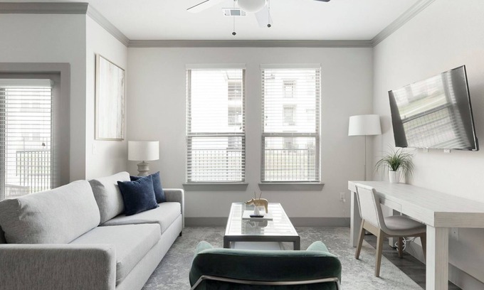 Manor Apartment | Flats 2BD 2 - Two Bedroom Apartment, Sleeps 4