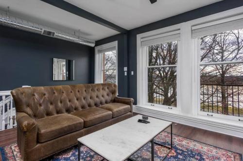 Harrisburg - Hershey Apartment | Flats on Front - Riverfront Gem Fast Wi-Fi 3F