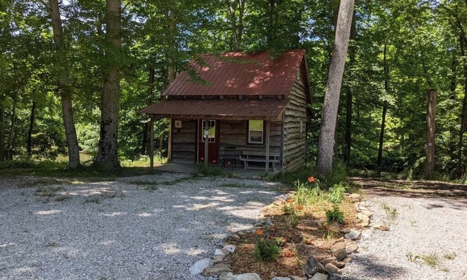 Helmsburg Cabin | "Flatts" Deluxe Camping Cabin #6 | Pet Friendly