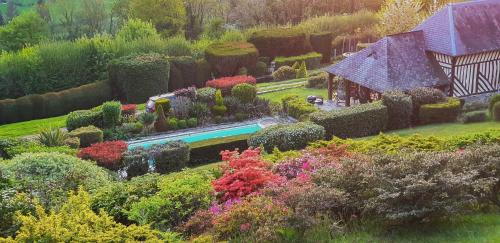 Manneville-la-Raoult Ski Chalet | Fleurs De Mai Cottage Heated Pool Playgrounds View
