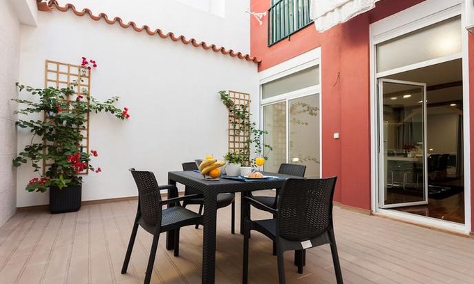 Alfama Apartment | Flh Graça Artistic Studio