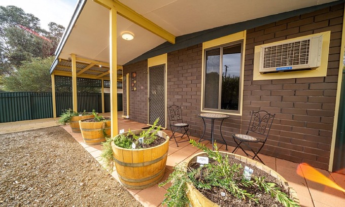 Wonoka Bed & Breakfast | Flinders Ranges Bed and Breakfast