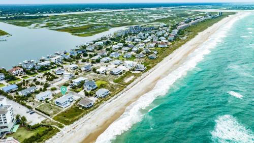 Shell Island House | Flock of Sea Girls by Sea Scape Properties