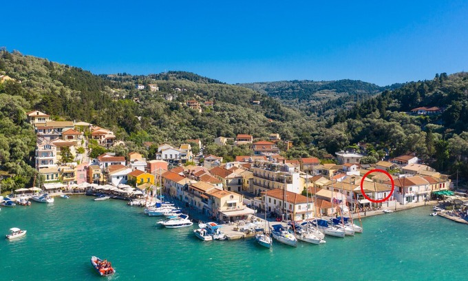 Lakka Apartment | Flora Maisonettes 2: Walk to Beach, A/C, WiFi, Car Not Required