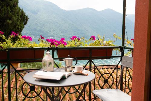 Oria Apartment | Fogazzaro Lake View Apartment