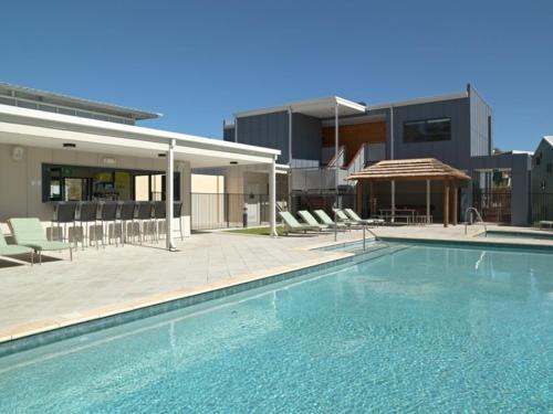 Preston Beach Resort | Footprints Preston Beach