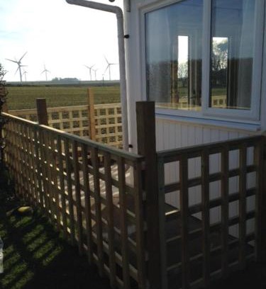 Bridlington Ski Chalet | For-Get-Me-Not Chalet semi detached