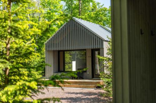 Algonquin Highlands House | Forest Edge Escape at Dimensions - Cabin Sixteen