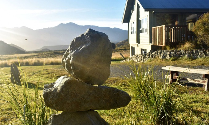 Craigieburn Forest Park House | Forest Lodge. Off-grid lodge nestled in native beech forest 800m above sea level