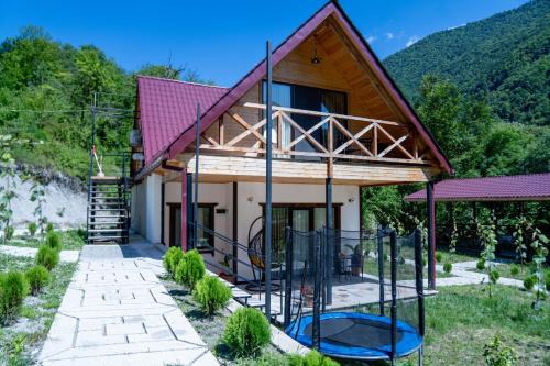 Ambrolauri Apartment | Forest Side Gogolati