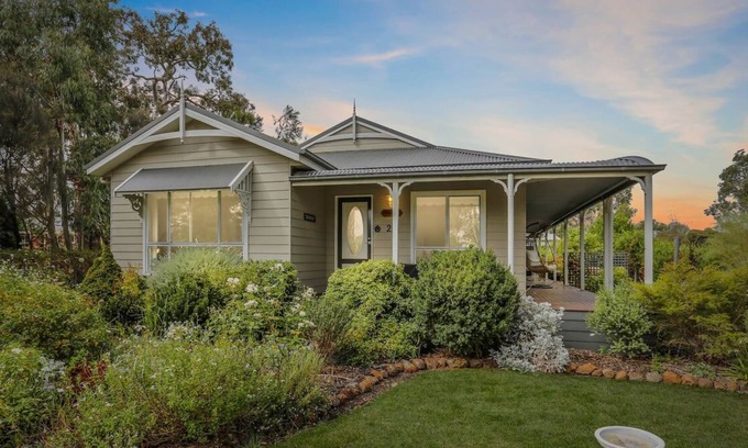 Dunkeld House | Forgewood-Relax and unwind in cosy Southern Grampians home