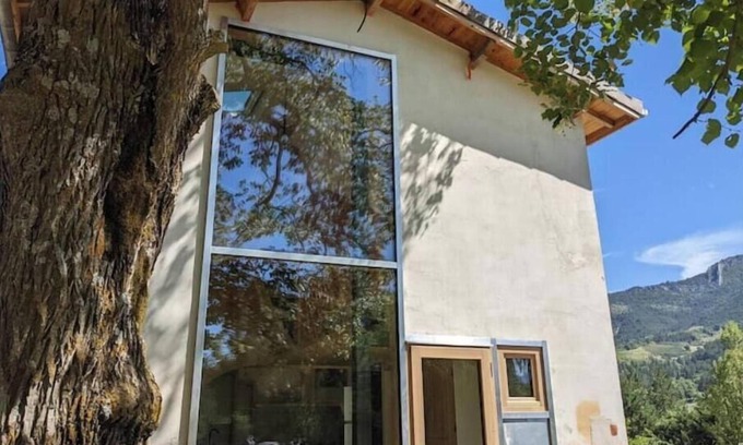 Die House | Former vineyard cottage, renovated into a loft