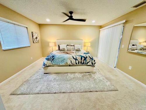 San Carlos Park Villa | Fort Myers Breeze