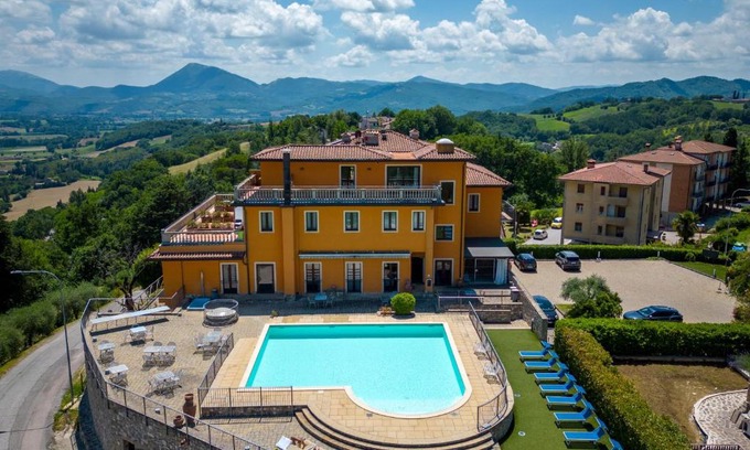 Montone Hotel | Fortebraccio