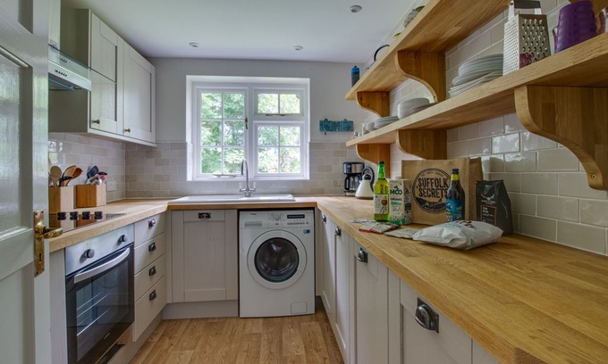 Walberswick Apartment | Four Marsh End - Two Bedroom Apartment, Sleeps 4