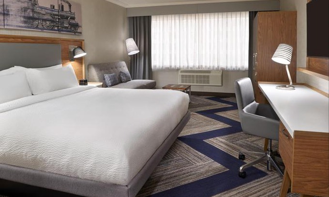 Windsor Hotel | Four Points by Sheraton Windsor Downtown