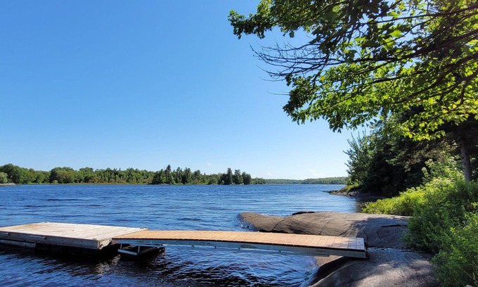 Whitestone Cottage | Four Season Lakefront Oasis with many amenities