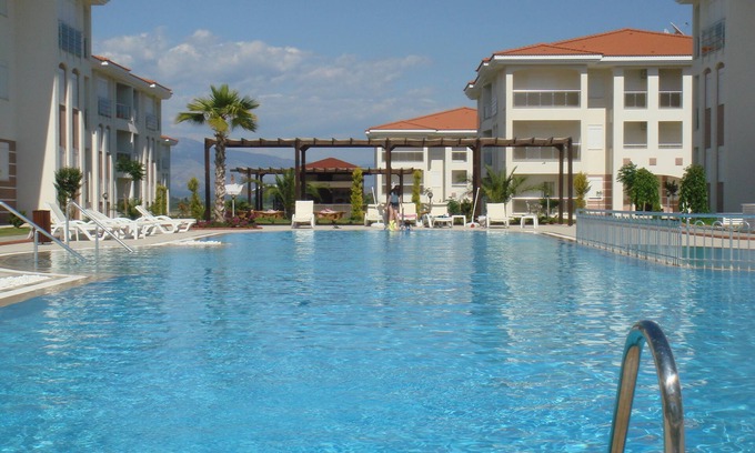 Kemer Mahallesi Apartment | FOUR SEASONS I -10 guarantees a wonderful holiday in an exclusive gated communit