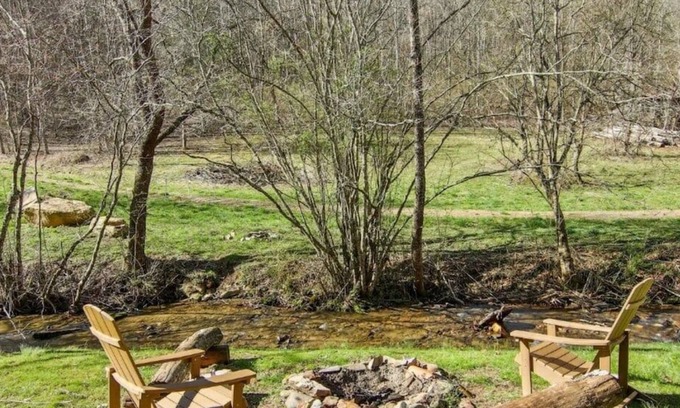 Bryson City Cabin | Fox Creek Cabin 1: Creekside Cabin in the Smoky Mountains