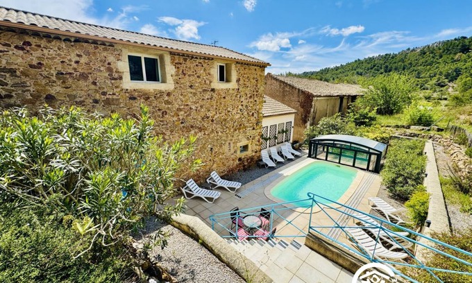 Saint-Andre-de-Roquelongue House | 250 m² Gîte ∙ 6 bedrooms ∙ 15 guests