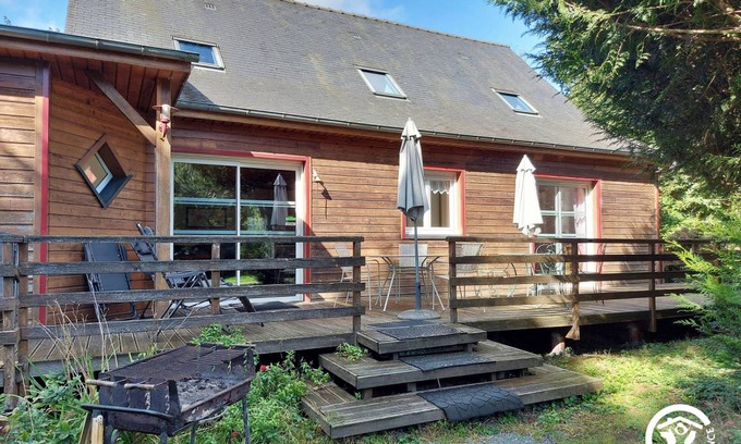 Saint-Thomas-de-Courceriers Cottage | 150 m² Cabin ∙ 3 bedrooms ∙ 8 guests