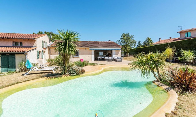 Sainte-Foy-d'Aigrefeuille House | 103 m² House ∙ 4 bedrooms ∙ 9 guests
