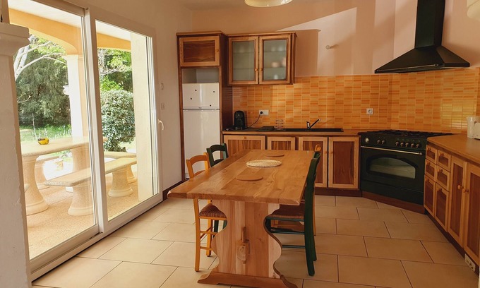 Sorges-et-Ligueux-en-Perigord House | Maison à Louer, en Pleine Nature à la Campagne. Idéal en Famille ou Entre Amis
