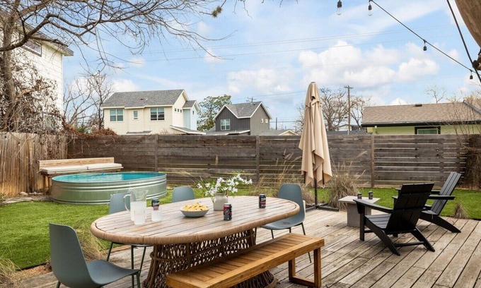 MLK House | Free Parking, East Austin, Cowboy Pool | Leslie
