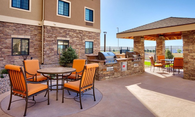 Cheyenne Apartment | FREE Wi-Fi + Breakfast | Fully Equipped Studio with Hot Tub Access