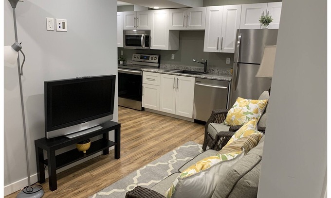 Prince George House | Fresh and newly renovated 2 bedroom bsmt suite. Fully furnished 2 min 2 hosptl